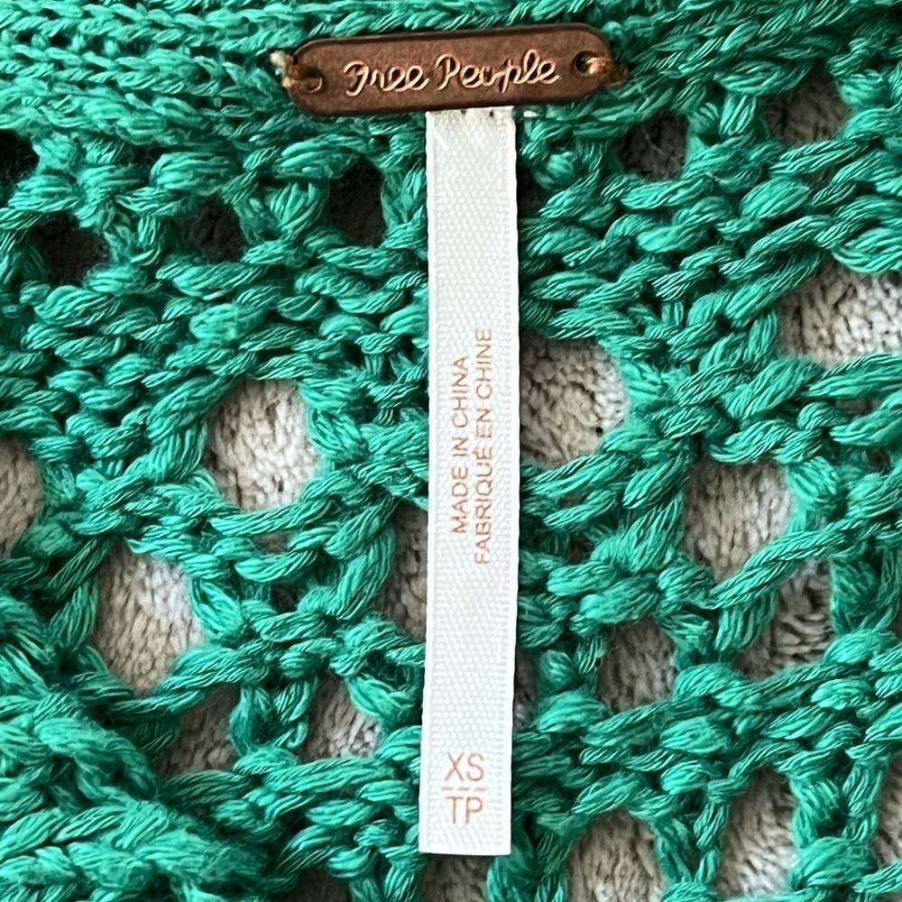 FREE PEOPLE Santa Cruz Club Shirt Golf Green Pink Combo Crochet Grannycore XS - Picture 12 of 16